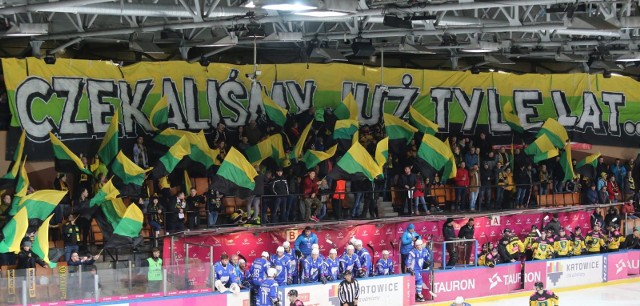 Tauron KH GKS Katowice pokonał Unię Oświęcim sprawiając tym zwycięstwem sporo radości swoim kibicom