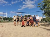 Tak się gra w siatkówkę tylko w Busku - Zdroju! 16 par rywalizowało w II Turnieju Par Mieszanych w siatkówkę plażową ZOBACZCIE ZDJĘCIA