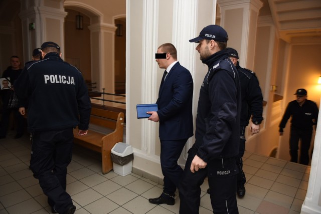 Kolejny dzień procesu w sprawie zabójstwa przy ulicy Gagarina w Toruniu