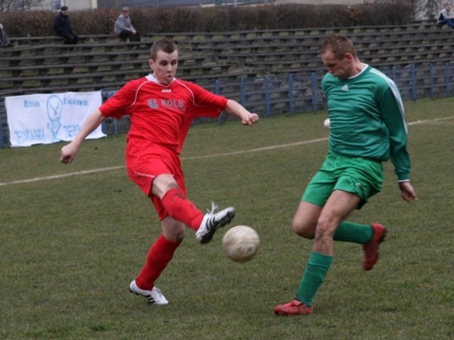 Pilka nozna, klasa okregowa: Malapanew Ozimek-Unia Kolonowskie 1-3.