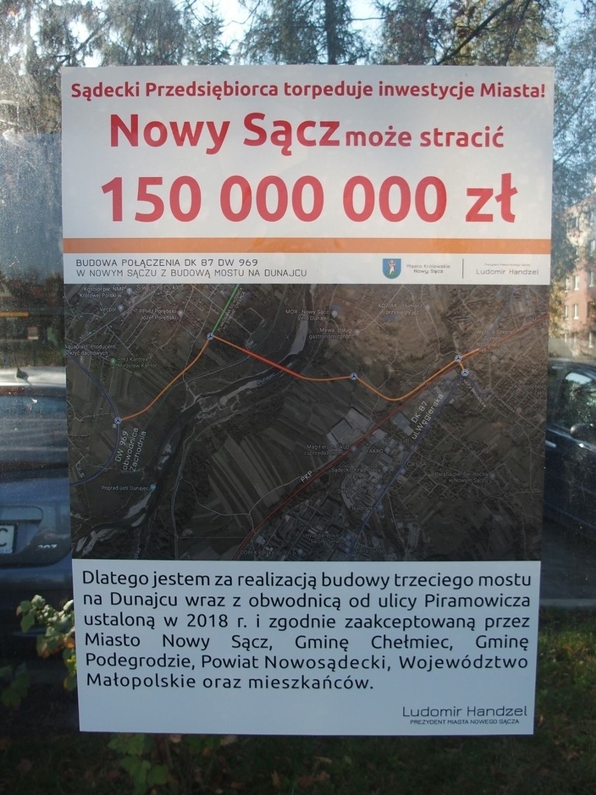 Nowy Sącz. Prezydent Ludomir Handzel wyraził publiczne ubolewanie. Miejskie plakaty ugodziły w dobre imię Ryszarda Florka 
