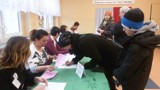 Wybory 2014 w Mikołowie. Głosujących przybywa [ZDJĘCIA] Balcer czy Piechula burmistrzem?