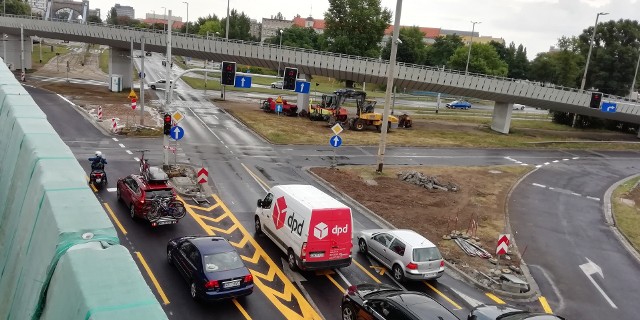 Drogowcy zapewniają, że wg ich obliczeń, nowy lewoskręt nie utrudni w żaden sposób poruszania się pojazdów w tym rejonie.