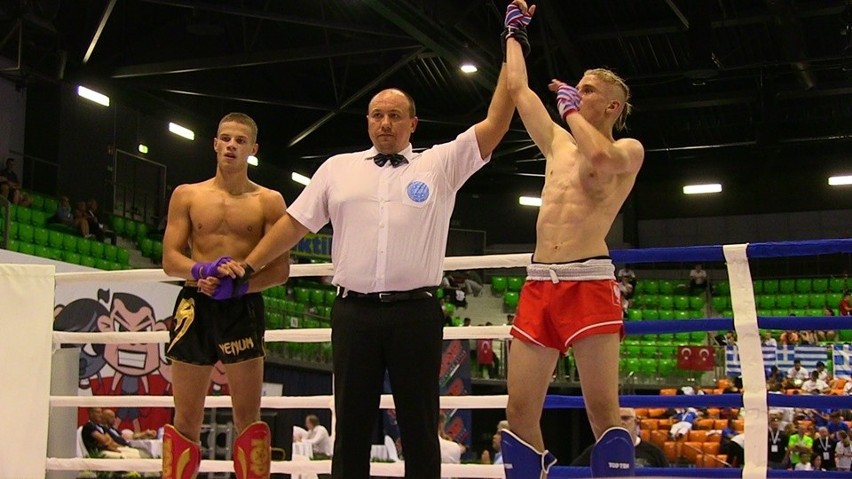 Adrian Gunia ze starachowickiego Dragona mistrzem Europy w kickboxingu!