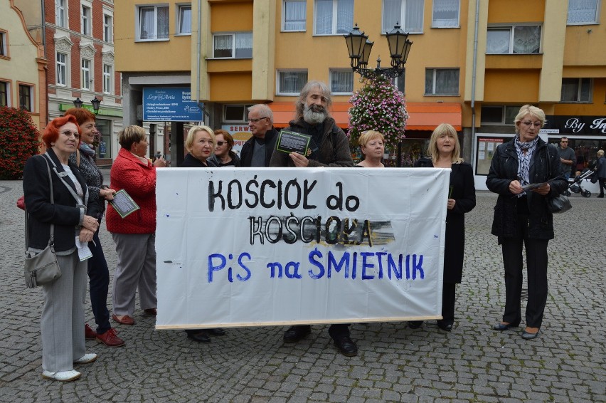 - Jestem zmęczony polityką PiS-u. Nie wiadomo, jaki będzie...