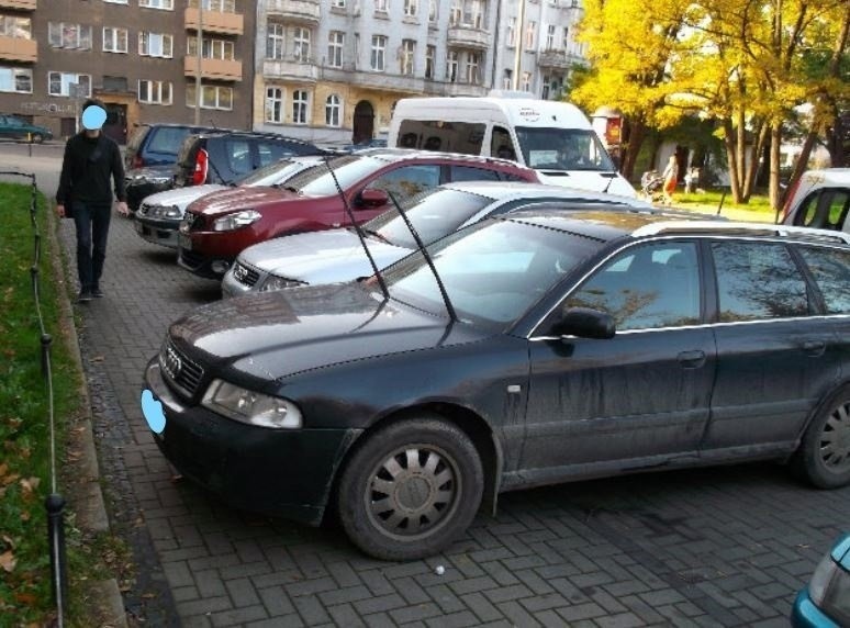 Parkowanie po wrocławsku - zdjęcia z archiwum Straży...