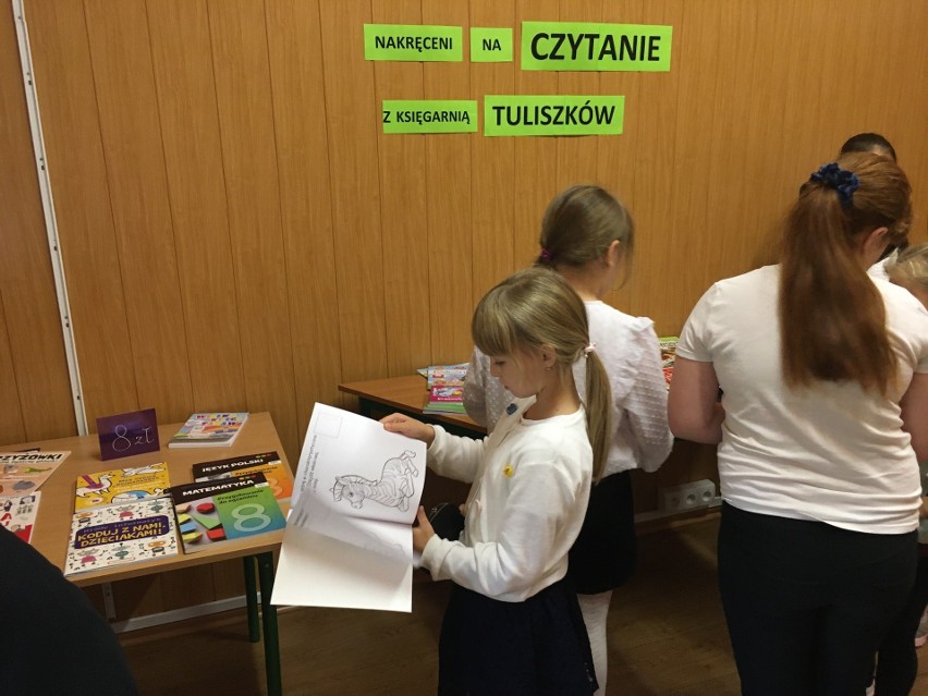 Konkurs czytelniczy i kiermasz książek w Niesułkowie (gm. Stryków)