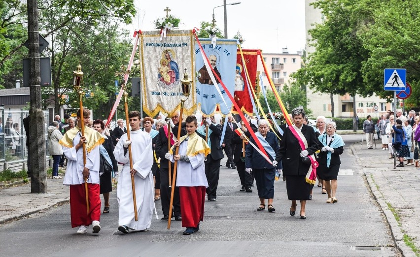 Ulicami miast naszego regionu przeszły dziś procesje Bożego...