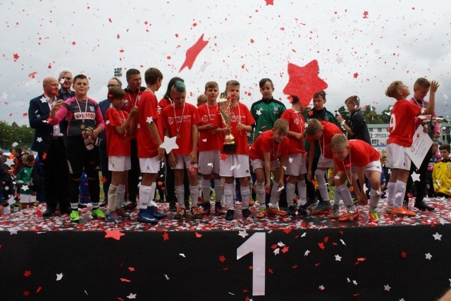 Jantar zwyciężył w tym roku w prestiżowym turnieju pokonując w wielkim finale V LOTOS JUNIOR CUP drużynę z Elbląga.