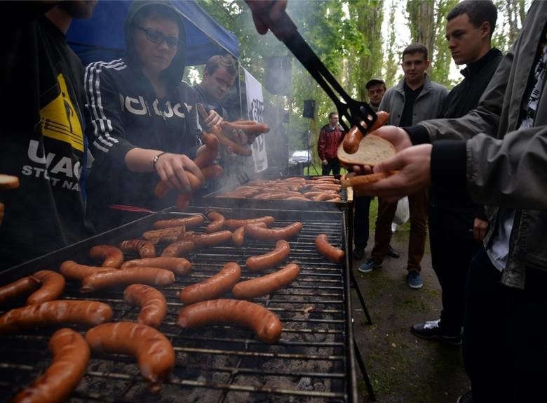 A kiedy już wybierzemy odpowiadając a nam kiełbasę,...