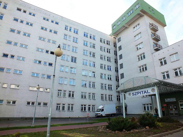Część łóżkowa starachowickiego szpitala jest zarezerwowana tylko dla chorych na koronawirusa. Czynne są poradnie.