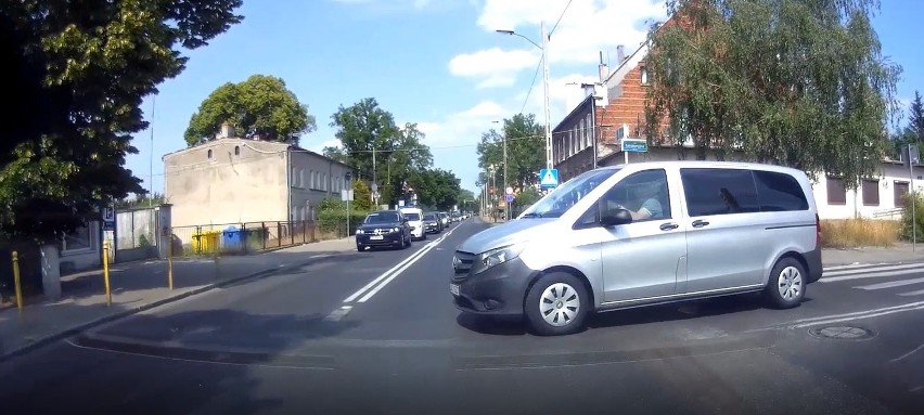 Tak się jeździ po Szczecinie. Niektóre ujęcia mrożą krew w żyłach. Zobacz ZDJĘCIA i WIDEO