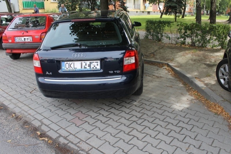 Na parkingu przy ul. Grunwaldzkiej nie dało się dzisiaj...