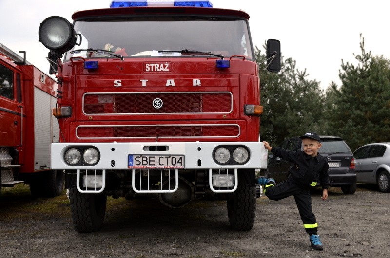 Bobrowniki: gminne zawody sportowo - pożarnicze [ZDJĘCIA]