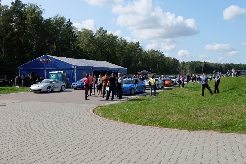 Devil-Cars w Białymstoku. Super auta na Torze Wschodzący...