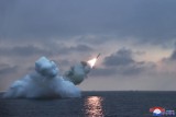 Niepokojące testy rakietowe Pjongjangu. Dwa pociski przeleciały nad Morzem Japońskim
