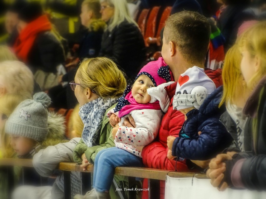 Największą wygraną obu drużyn jest kwota uzyskana dzięki tym...