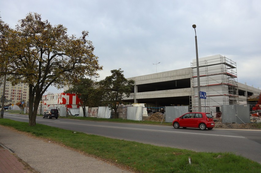 Budowa parkingów park & ride przy ul. Dziewulskiego i ul....