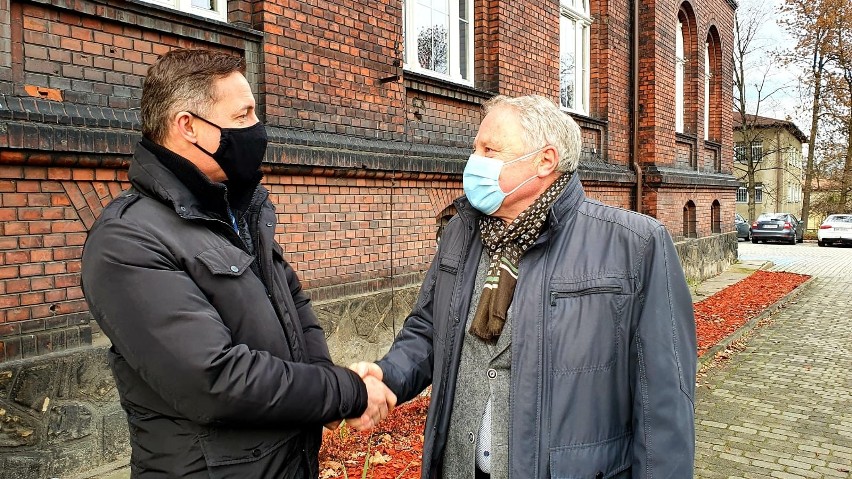 Miasto Rybnik podpisało z miejskim szpitalem psychiatrycznym...