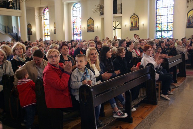 Podczas mszy św. kościele pw. Najświętszego Serca Pana Jezusa w Legnicy zawsze są tłumy wiernych
