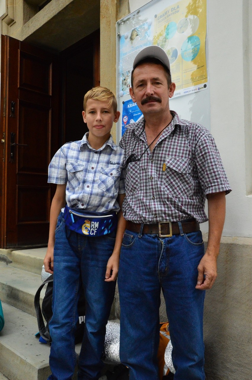 Myślenice. Piesza Pielgrzymka Krakowska wyruszyła w drogę [ZDJĘCIA]