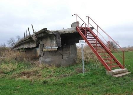 Tak wyglądała przeprawa w Markosicach. Do niedawna na stronę niemiecką można było dostać się przez schody zbudowane przez okolicznych mieszkańców.