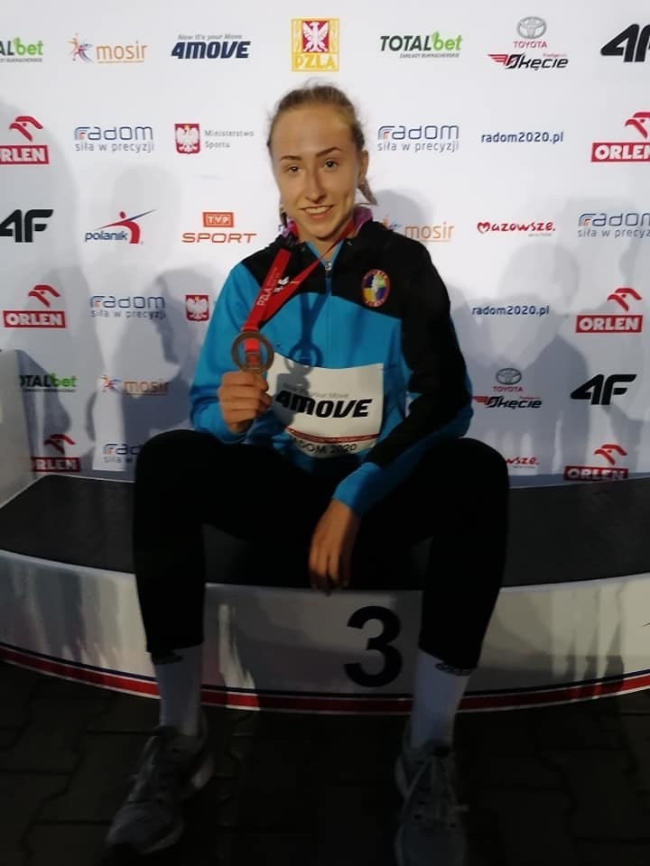 Edyta Bielska na podium MP U20.