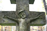 Refleksja nad przemijaniem na cmentarzu w Starym Bruśnie. To miejsce nikogo nie pozostawi obojętnym 