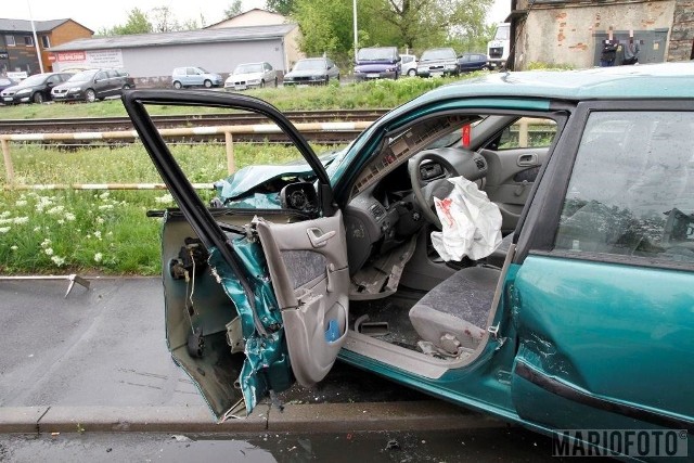 55-letni kierowca toyoty corolli trafił do szpitala.