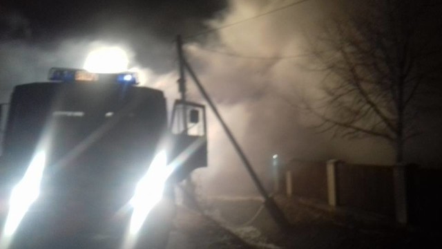 Strażacy zostali wezwani także do pożaru domu w miejscowości Olchówka (gmina Narewka)Zdjęcia pochodzą z Facebooka OSP Narewka
