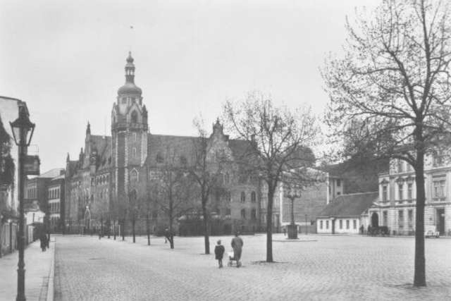 18 października 1927 roku bydgoski sąd skazał Łukasza L. za popełnione oszustwo na karę jednego roku pozbawienia wolności.