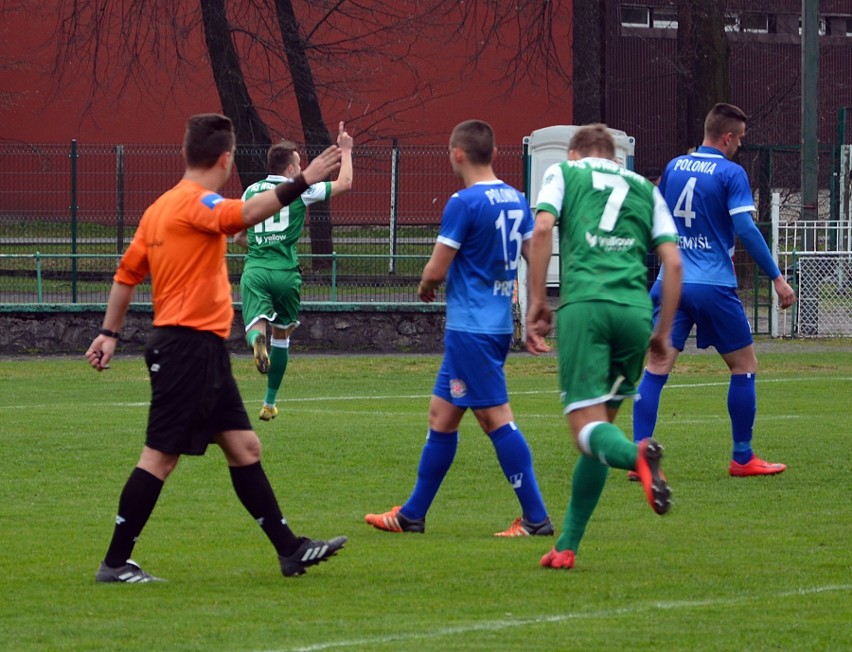 Wisłoka Dębica pokonała w sobotę Polonię Przemyśl 2:0. Obie...