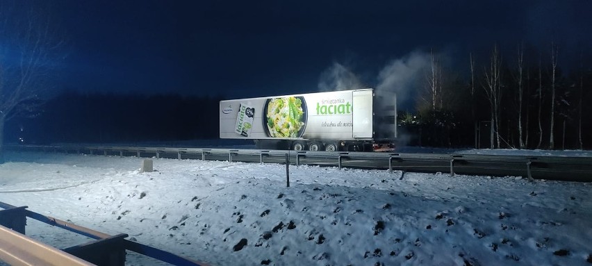 Pożar ciężarówki na trasie S7.