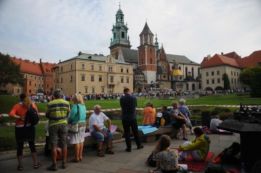 Pielgrzymi wyruszyli w drogę na Jasną Górę [ZDJĘCIA]