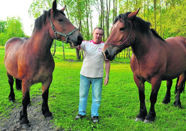 Rolnik roku 2016 - prezentacje. Dariusz ŁuszyńskiDariusz Łuszyński hodowlą koni zajmuje się od 2007 roku