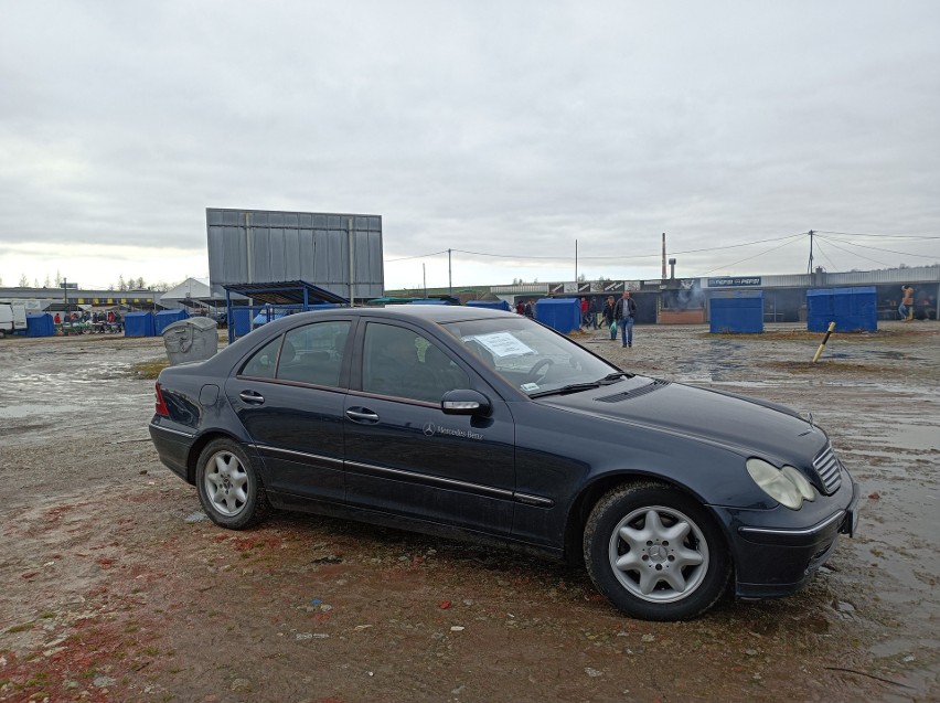 Mercedes-Benz CW220 2,2 CDI 141 KM. Rok produkcji 2004....