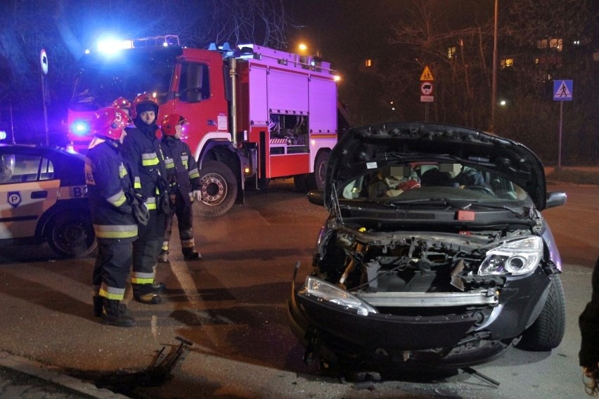 Wrocław, wypadek na skrzyżowaniu Czajkowskiego,...