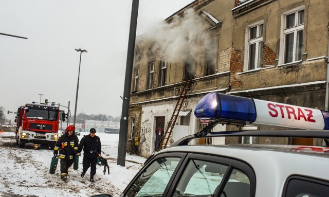 pożar na ulicy Kujawskiejpożar na ulicy Kujawskiej