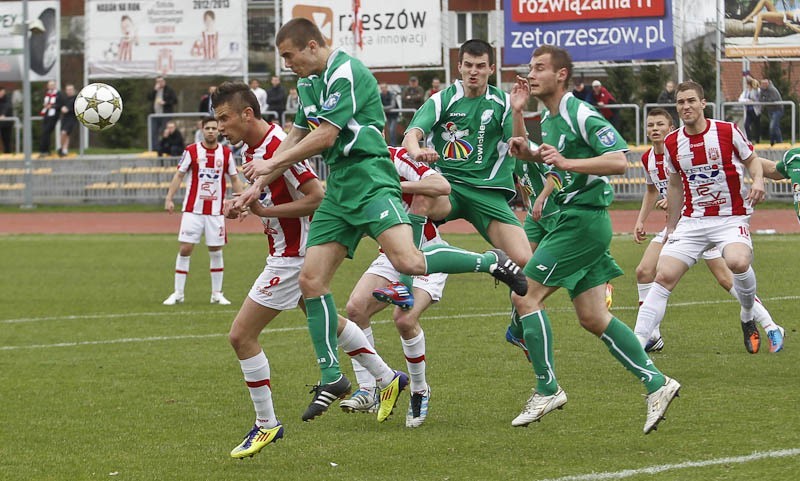 Resovia Rzeszów - Pelikan Łowicz 0:1...