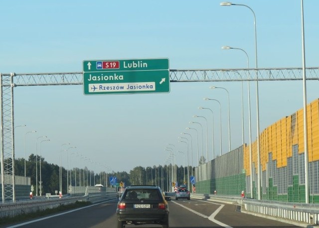 Kiedy pojedziemy autostradą A4 z Rzeszowa do JarosławiaFragment A4 pod Rzeszowem.