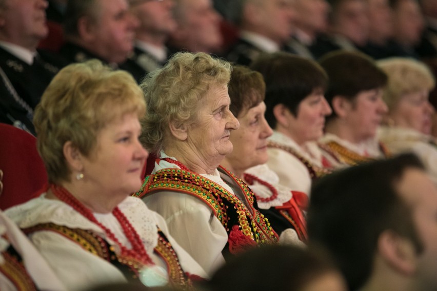 Wolbrom. Andrzej Duda odebrał honorowe obywatelstwo,...