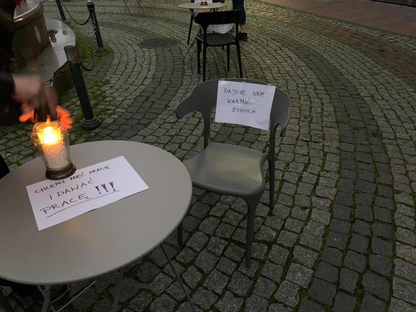 "Śmierć Gastronomii" - symboliczny protest szczecińskich restauracji i pubów