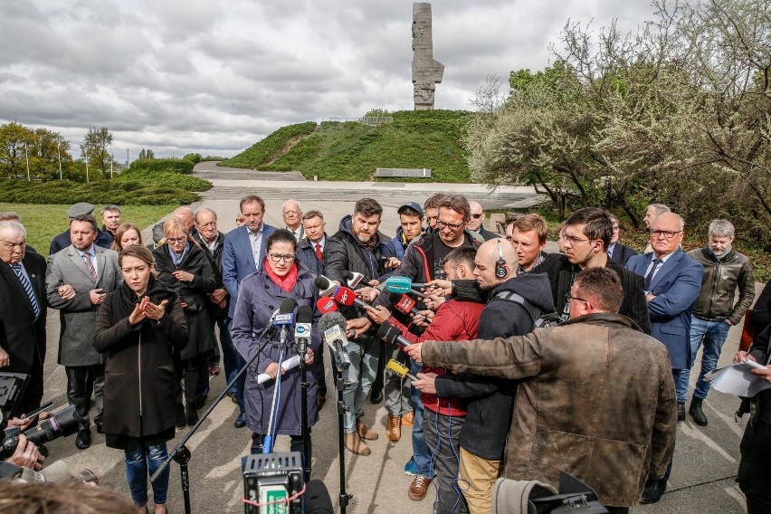 13 maja 2019 u stóp kopca pomnika Obrońców Wybrzeża na...