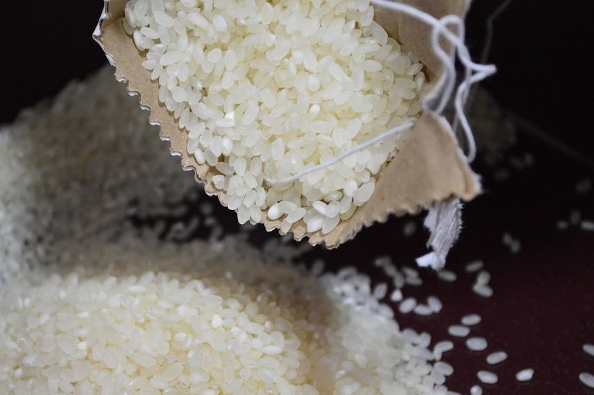 Osoby, które nie tolerują ryżu, narzekają po spożyciu na...
