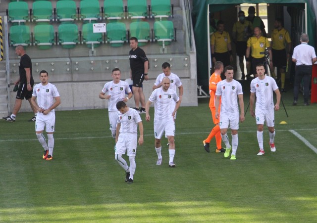 W sobotnie popołudnie Stal Stalowa Wola przegrała na własnym stadionie mecz drugiej ligi ze Skrą Częstochowa 1:2. Sprawdź jak oceniliśmy piłkarzy tej drużyny w skali od 1 do 10!