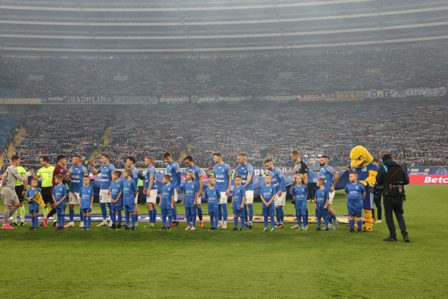 Ruch Chorzów nie ma swojego stadionu i musi grać na Stadionie Śląskim.