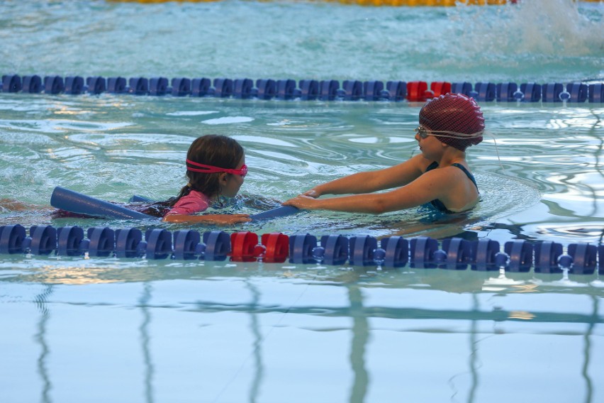 Mali pływacy rywalizowali w Lublinie w Dziecięcej Lidze Pływackiej. Zobacz zdjęcia