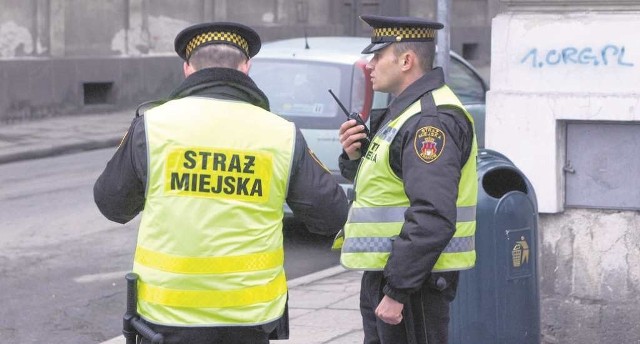 Strażnicy miejscy interweniują na zgłoszenia mieszkańców, ale rzadko wykazują własną inicjatywę