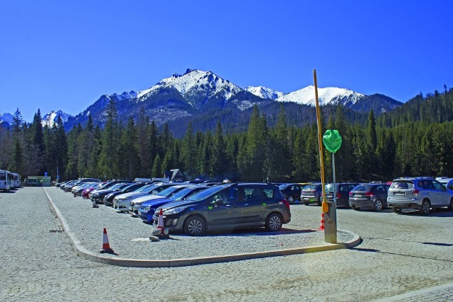 Parking na Palenicy Białczańskiej w Tatrach
