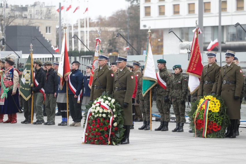 Przed Grobem Nieznanego Żołnierza zakończyły się uroczystości w 104. rocznicę odzyskania niepodległości